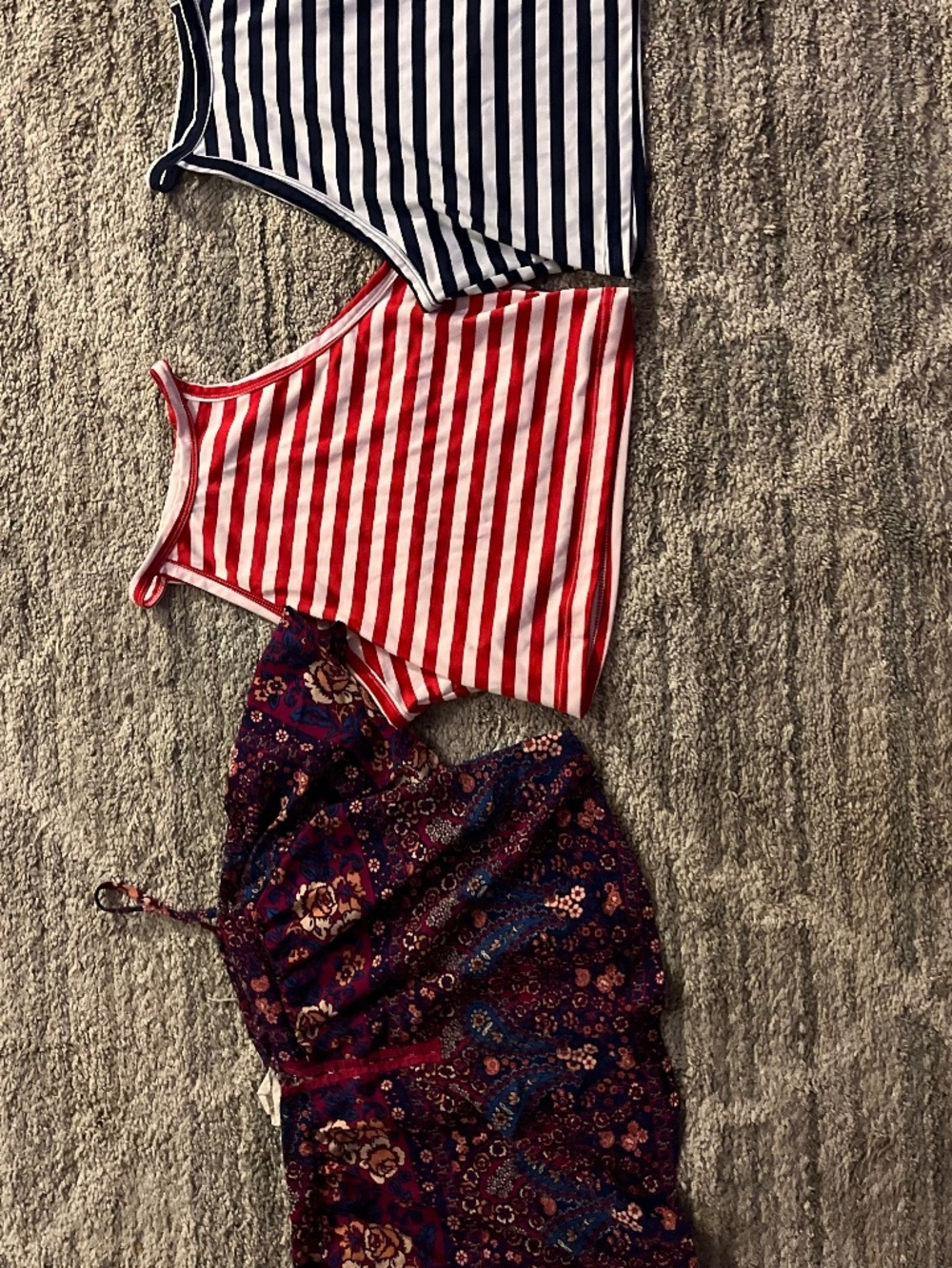 Women’s Cropped Tops